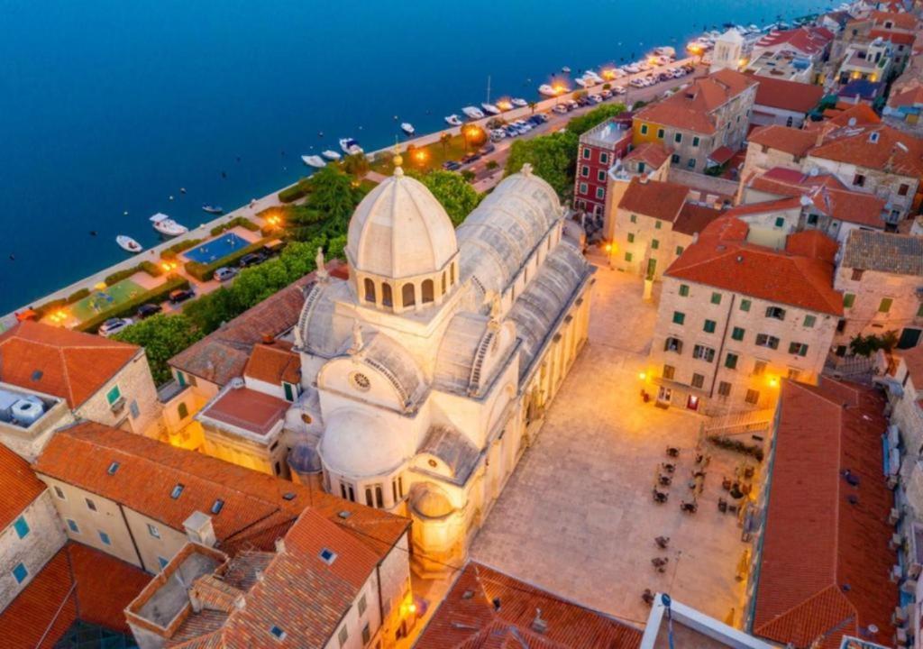 Luxury Beach Apartment W Sunset Sea Views Šibenik Eksteriør bilde